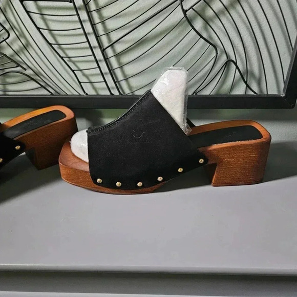 Asos Design | BLACK Suede Clogs Mules with Antique Gold  Tone Studs - Picture 3 of 11